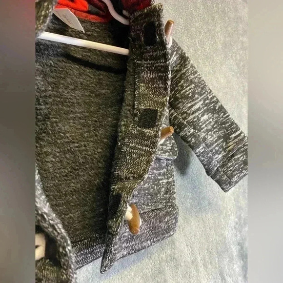 Carter’s boys‎ size 9 months plaid hooded jacket - Picture 3 of 12